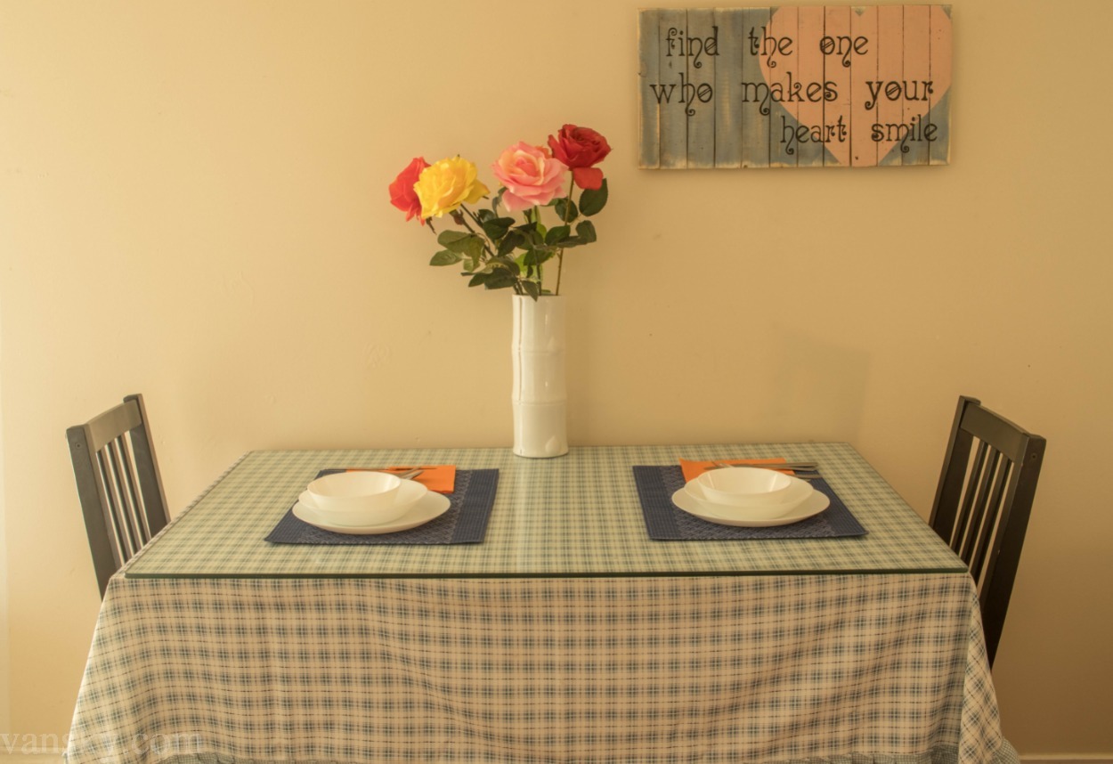 211129133452_dining 1.jpg
